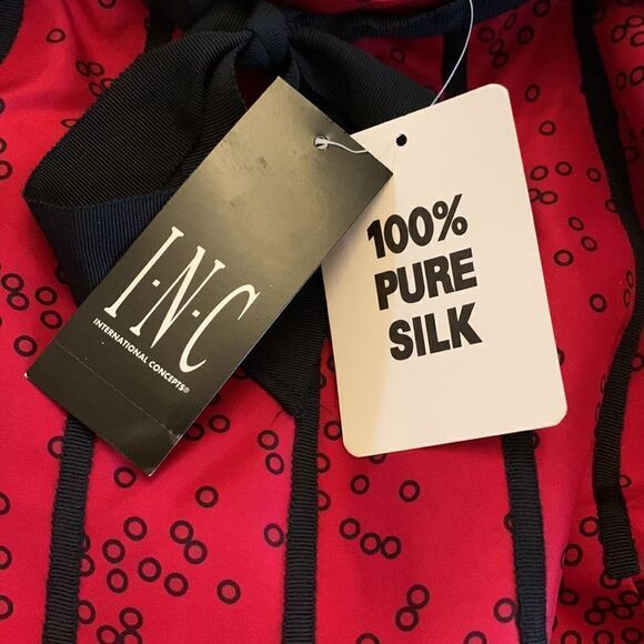 INC black and red dot pleated silk skirt Size 10 NWT - Picture 6 of 7